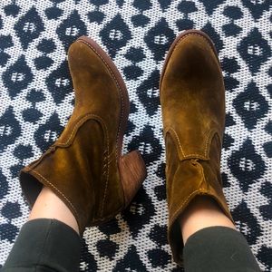 FRYE Women's Leslie Artisan Short Boot (sz 9.5)